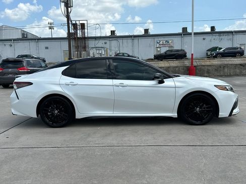 Used 2021 Toyota Camry XSE w/ Navigation Package FWD image 7