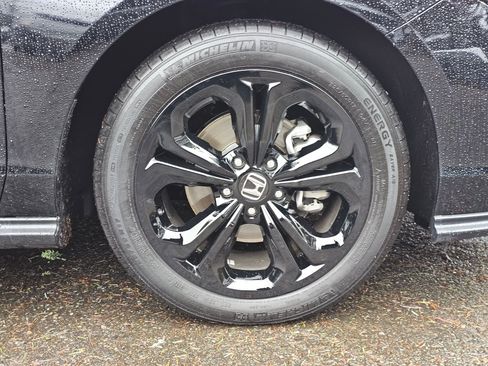 Used 2023 Honda Accord EX image 9