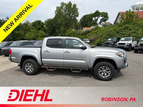 Used 2016 Toyota Tacoma SR5 w/ SR5 Appearance Package (SN) AWD/4WD image 5