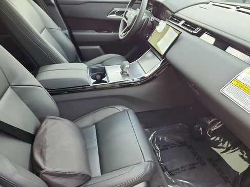New 2026 Land Rover Range Rover Velar Dynamic SE image 3