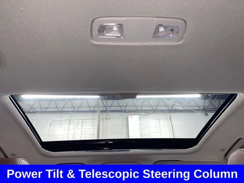 Used 2020 Buick Enclave Avenir w/ Avenir Technology Package image 26