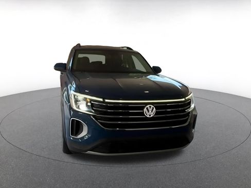 Used 2026 Volkswagen Atlas SE AWD/4WD image 3