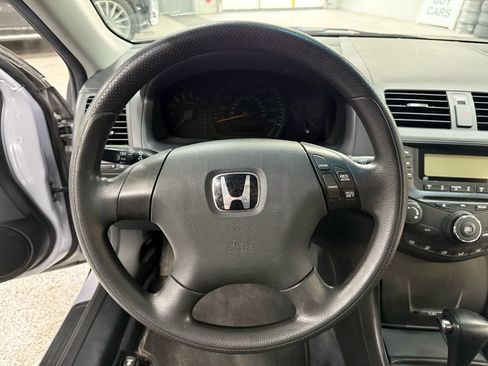Used 2004 Honda Accord LX image 28