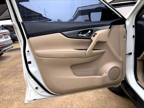 Used 2015 Nissan Rogue SL w/ SL Premium Package image 21