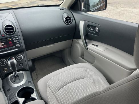 Used 2012 Nissan Rogue SV image 17