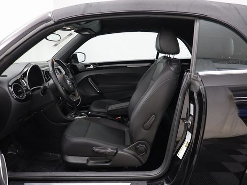 Used 2013 Volkswagen Beetle 2.5 image 5