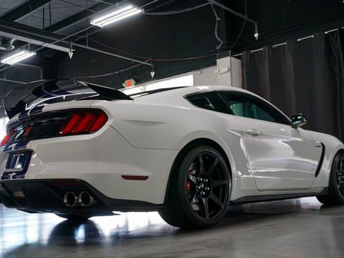 Used 2016 Ford Mustang Shelby GT350R w/ GT350R Equipment Group 920A RWD image 6