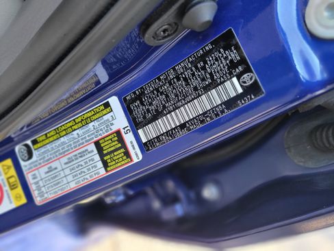 Used 2018 Toyota Camry LE image 48