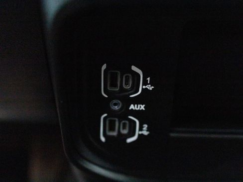 Used 2024 RAM 2500 Laramie image 39