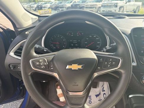 Used 2023 Chevrolet Malibu LT FWD image 12