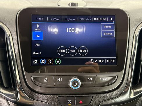 Used 2022 Chevrolet Equinox RS w/ Infotainment Package FWD image 17