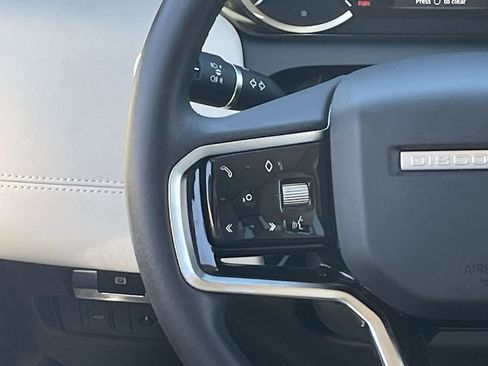 Used 2023 Land Rover Discovery Sport SE image 22