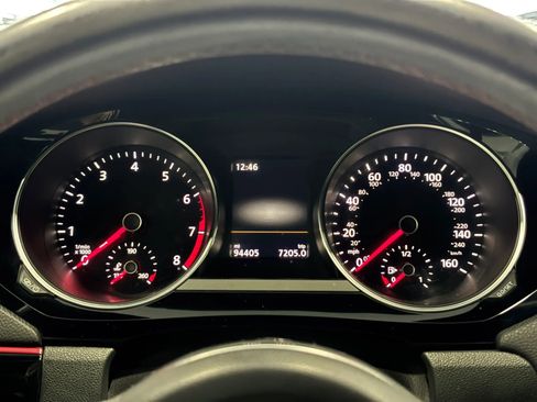 Used 2017 Volkswagen Jetta GLI FWD image 30