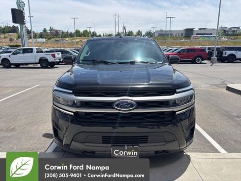 Used 2023 Ford Expedition Max XLT AWD/4WD image 2