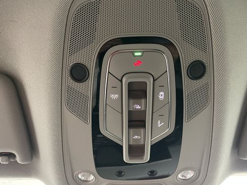 Used 2023 Audi Q5 2.0T Prestige w/ Prestige Package image 31