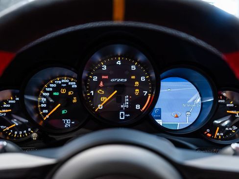 Used 2018 Porsche 911 GT2 RS RWD image 29