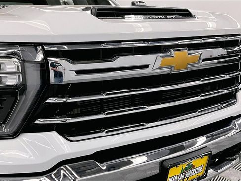 Used 2024 Chevrolet Silverado 3500 LTZ AWD/4WD image 66