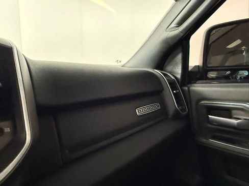 Used 2024 RAM 2500 Big Horn w/ Night Edition AWD/4WD image 18