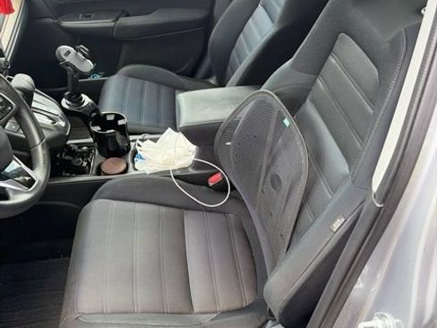 Used 2019 Honda CR-V EX image 7