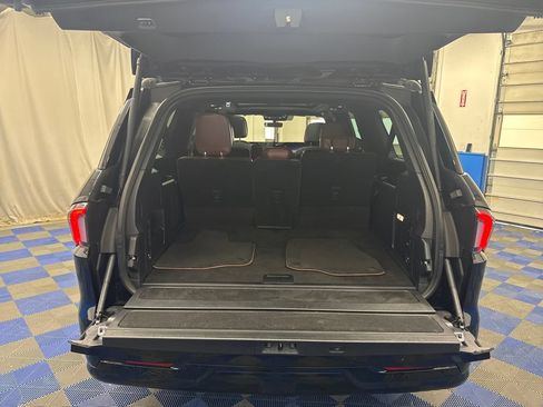 Used 2025 Lincoln Navigator L Reserve AWD/4WD image 25