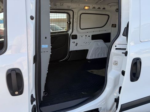 Used 2019 RAM ProMaster City Tradesman FWD image 18