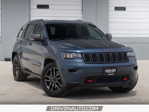 Used 2021 Jeep Grand Cherokee Trailhawk AWD/4WD image 1