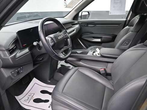 Used 2024 Kia EV9 Light Long Range image 26