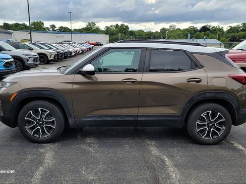 Used 2021 Chevrolet TrailBlazer ACTIV w/ Sun and Liftgate Package FWD image 3