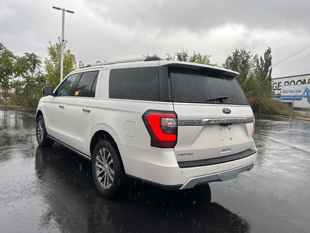 Used 2018 Ford Expedition Max Limited w/ Equipment Group 301A AWD/4WD image 13