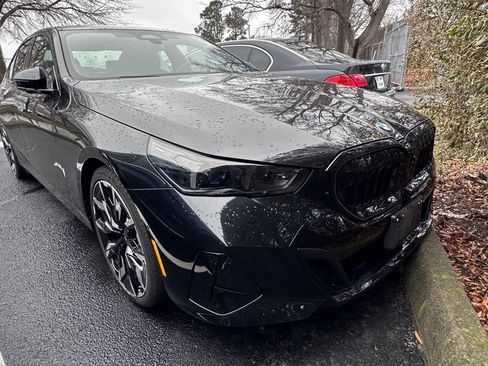 Used 2024 BMW 530i w/ M Sport Package image 1