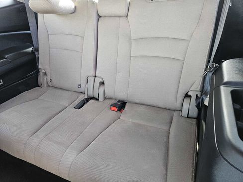 Used 2016 Honda Pilot LX image 28