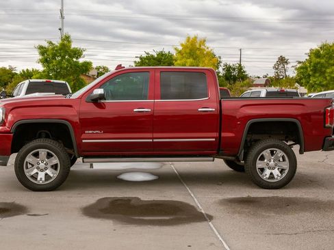 Used 2017 GMC Sierra 1500 Denali w/ Denali Ultimate Package AWD/4WD image 7