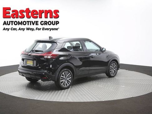Used 2023 Nissan Kicks SV FWD image 39
