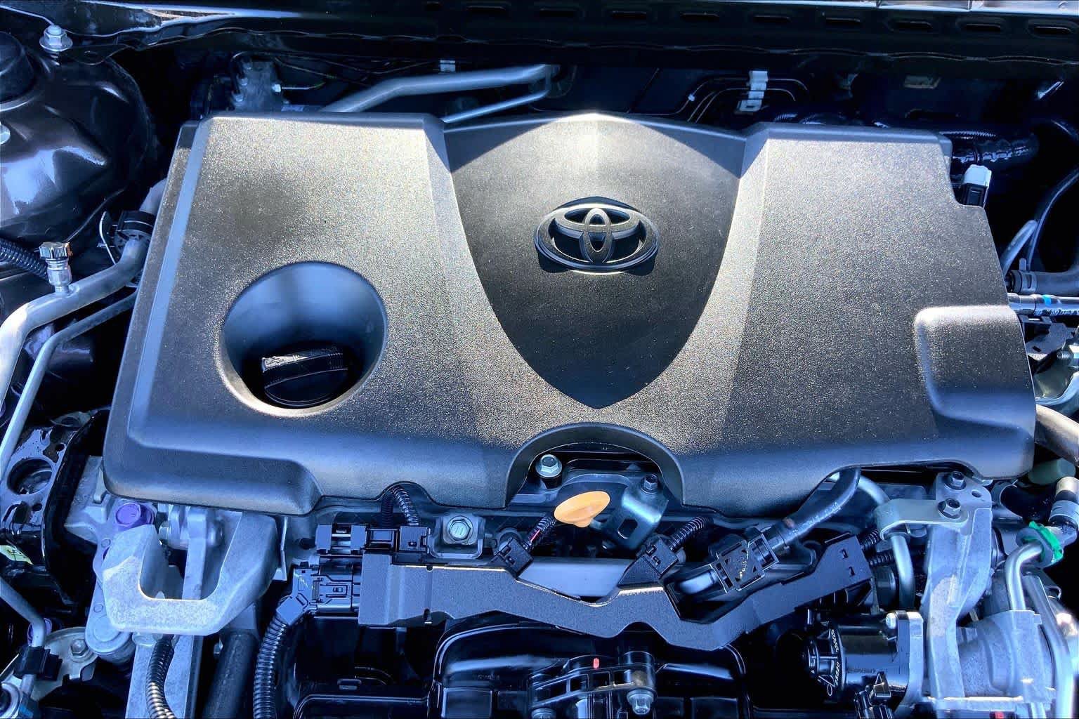 Used 2018 Toyota Camry LE FWD image 32
