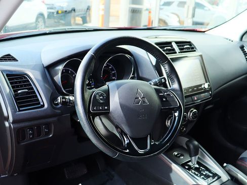 Used 2024 Mitsubishi Outlander Sport SE image 38