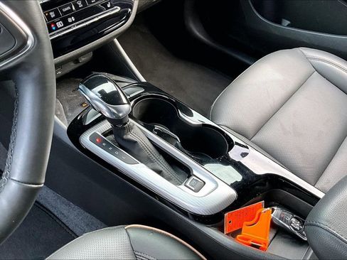 Used 2025 Buick Envista Avenir image 15