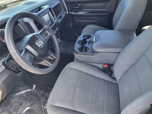 Used 2018 RAM 1500 Express image 10