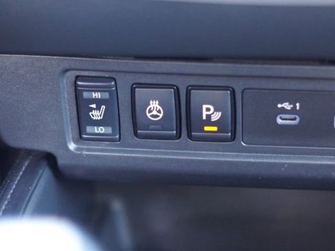 Used 2022 Nissan Frontier Pro-X w/ Pro-X Premium Package RWD image 31