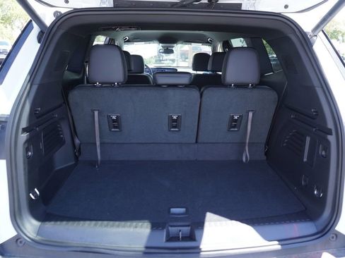 New 2025 Buick Enclave Preferred image 8