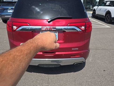 Used 2019 GMC Acadia Denali AWD/4WD image 6