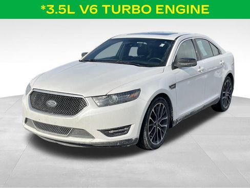 Used 2017 Ford Taurus SHO image 4