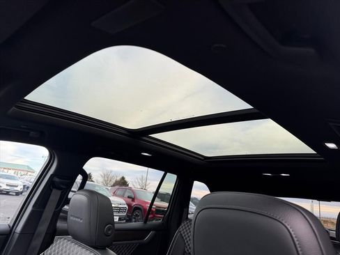 Used 2024 GMC Acadia Denali w/ Super Cruise Package image 4