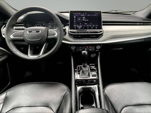 Used 2025 Jeep Compass Limited AWD/4WD image 8