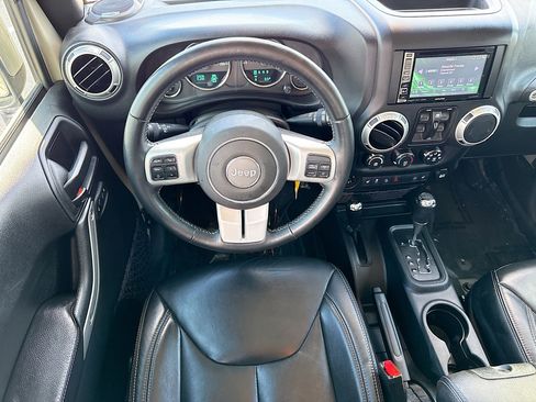 Used 2017 Jeep Wrangler Unlimited Sahara w/ Quick Order Package 24E Chief image 16