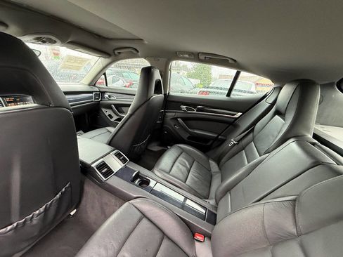 Used 2012 Porsche Panamera RWD image 13