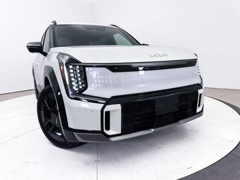Used 2024 Kia EV9 GT-Line AWD/4WD image 8