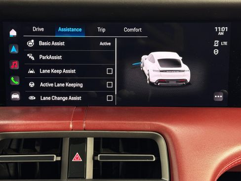 Used 2020 Porsche Taycan Turbo image 32