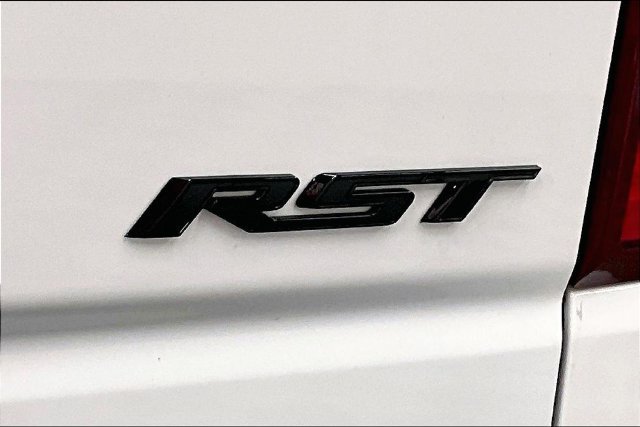 Used 2025 Chevrolet Silverado 1500 RST AWD/4WD image 9