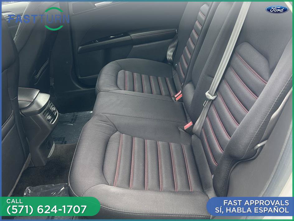 Used 2015 Ford Fusion SE w/ Equipment Group 201A FWD image 20