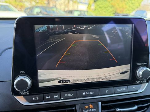 Certified 2024 Nissan Altima 2.5 SR image 14